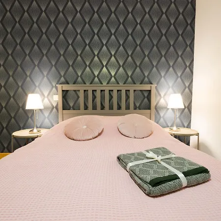 Appartunique - Chez Helder, La - 50m Thermes - Ideal Cure